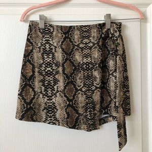 Snake print skort